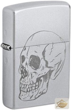 Zippo Totenkopf-Gravur, satinierte Chromoberfläche