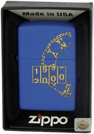 Zippo Jahrtausendwechsel-Feuerzeug 1999/2000, mattblau