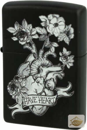 Zippo Feuerzeug Tattoo-Herz mit Blumenranken, Schwarz Matt