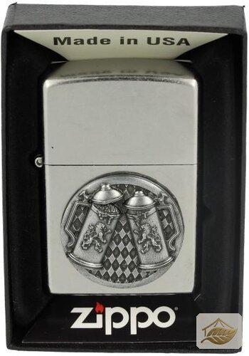 Zippo Street Chrome mit Bierkrug-Plakette, windfestes Benzinfeuerzeug