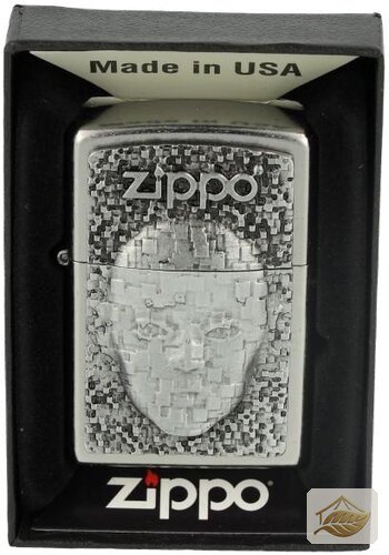 Zippo Street Chrome mit Pixel-Gesicht-Plakette (Digital Face)