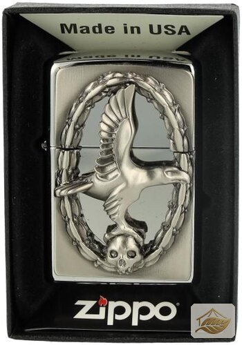 Zippo Limited Edition Adler & Totenkopf, Chrom poliert