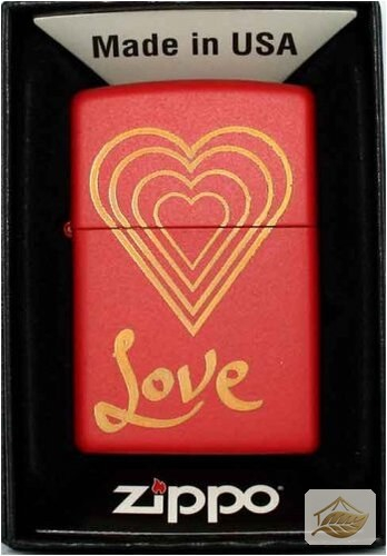 Zippo Love Feuerzeug, Rot Matt mit gelasertem Herzmotiv
