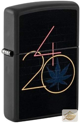 Zippo Black Matte 420, Cannabisblatt unter Schwarzlicht
